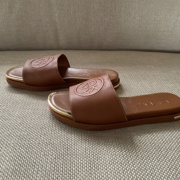 DKNY Sandals- caramel brown leather slide sandals. Size 6.5 - Picture 2 of 7